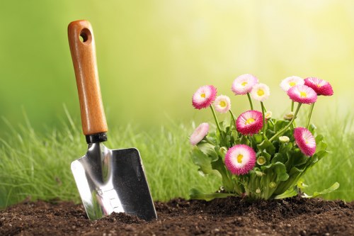 Booking and payment terms for gardening services